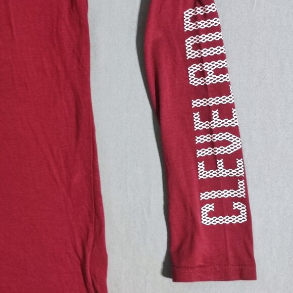 Adidas long sleeve T-shirt boys size XL (18) maroon graphic Cleveland Cavaliers - Picture 6 of 11